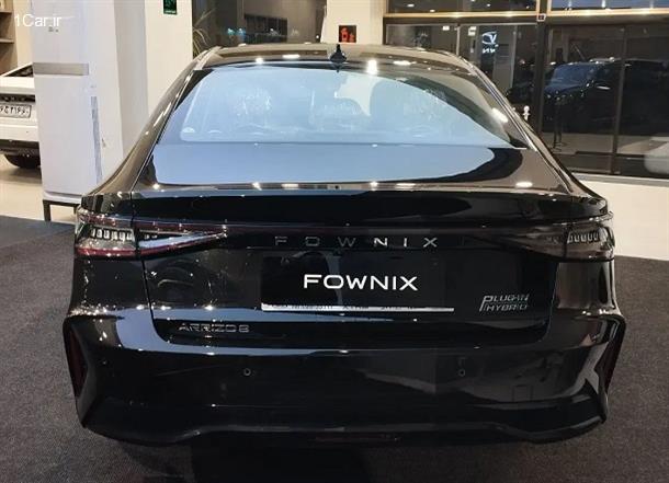 نمای عقب آریزو 8 پلاگین هیبرید